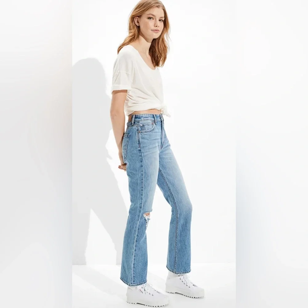 American Eagle - Ripped Highest Waist ‘90s Flare Jean - Size 8 - Picture 3 of 13